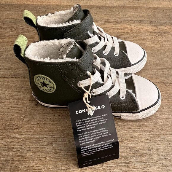 NWT Converse Little Kid Toddler Size 10 - Picture 1 of 10
